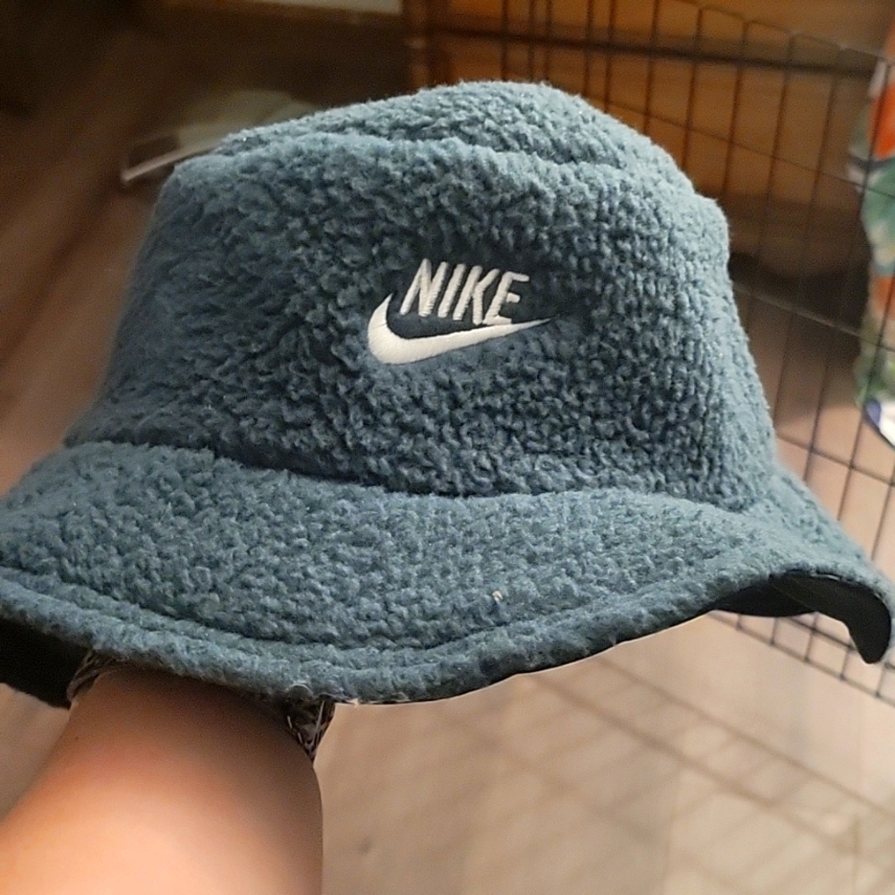 Nike Reversible Bucket Hat